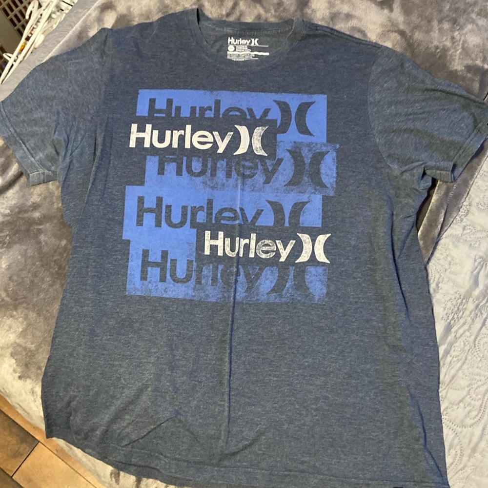 Hurley top
